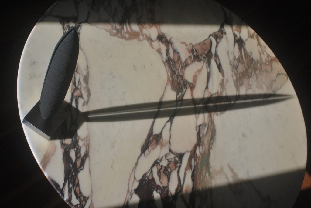 12.Sculpture-fer-limaille-de-fer-acier-inox-poli-miroir-Felix-Valdelievre-42-cm-2019
