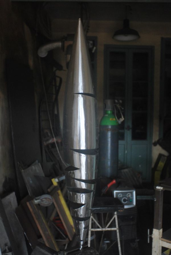 sculpture-98cm-fer-oxyde-scarifiee-felix-valdelievre-01DCBABC0B-B445-3AB2-A061-5E06128031BD.jpg