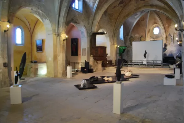 sculptures-felix-valdelievre-vaison-2017-9BBDC071A-E07F-78EC-58F1-1481C9381C3C.webp