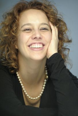 Portrait d'Alessandra Monachesi Ribeiro, psychanalyste et présidente de l’Association 3C : Calce Culture Contemporaine