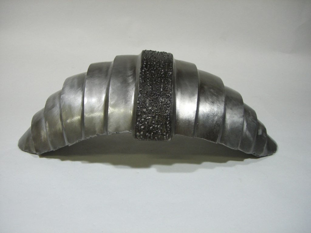 Sculpture-fer-brosse-verni-longueur:35cm-artiste-sculpteur-contemporain-Felix-Valdelievre-2005