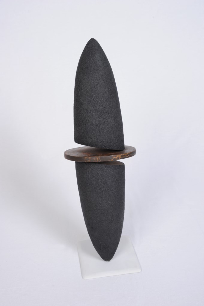 Sculpture-fer-patine-verni-limaille-de-fer-hauteur:44cm-artiste-sculpteur-contemporain-Felix-Valdelievre-2011