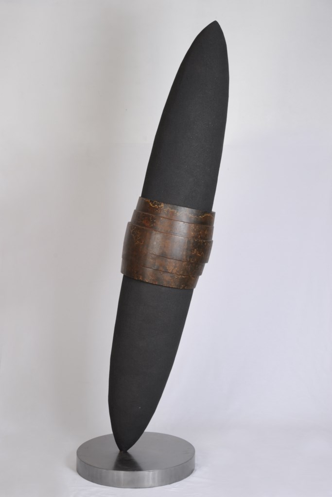 Sculpture-fer-patine-verni-limaille-de-fer-hauteur:203cm-artiste-sculpteur-contemporain-Felix-Valdelievre-2011