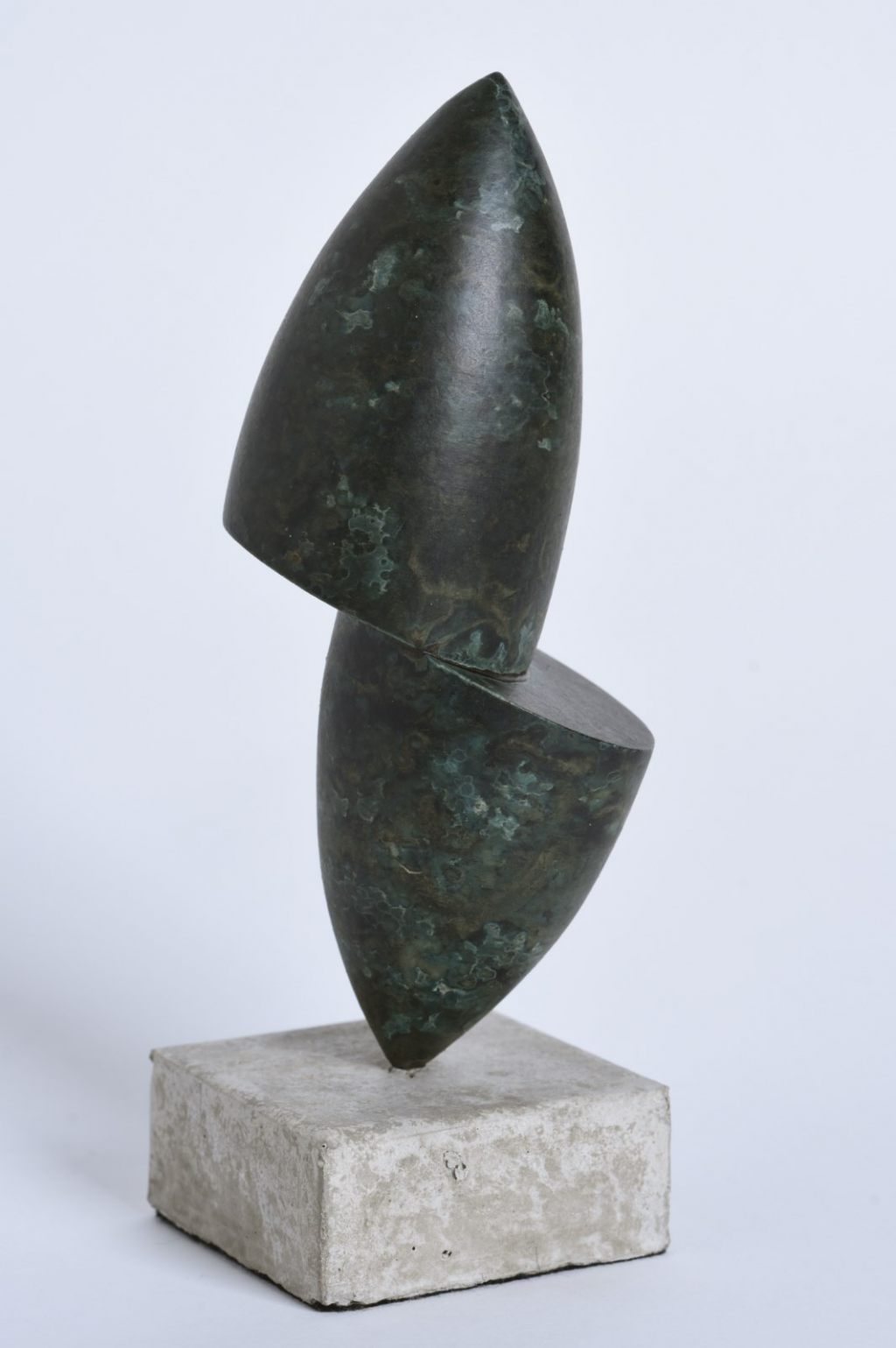 Sculpture-fer-patine-verni-socle-beton-hauteur:21cm-artiste-sculpteur-contemporain-Felix-Valdelievre-2016